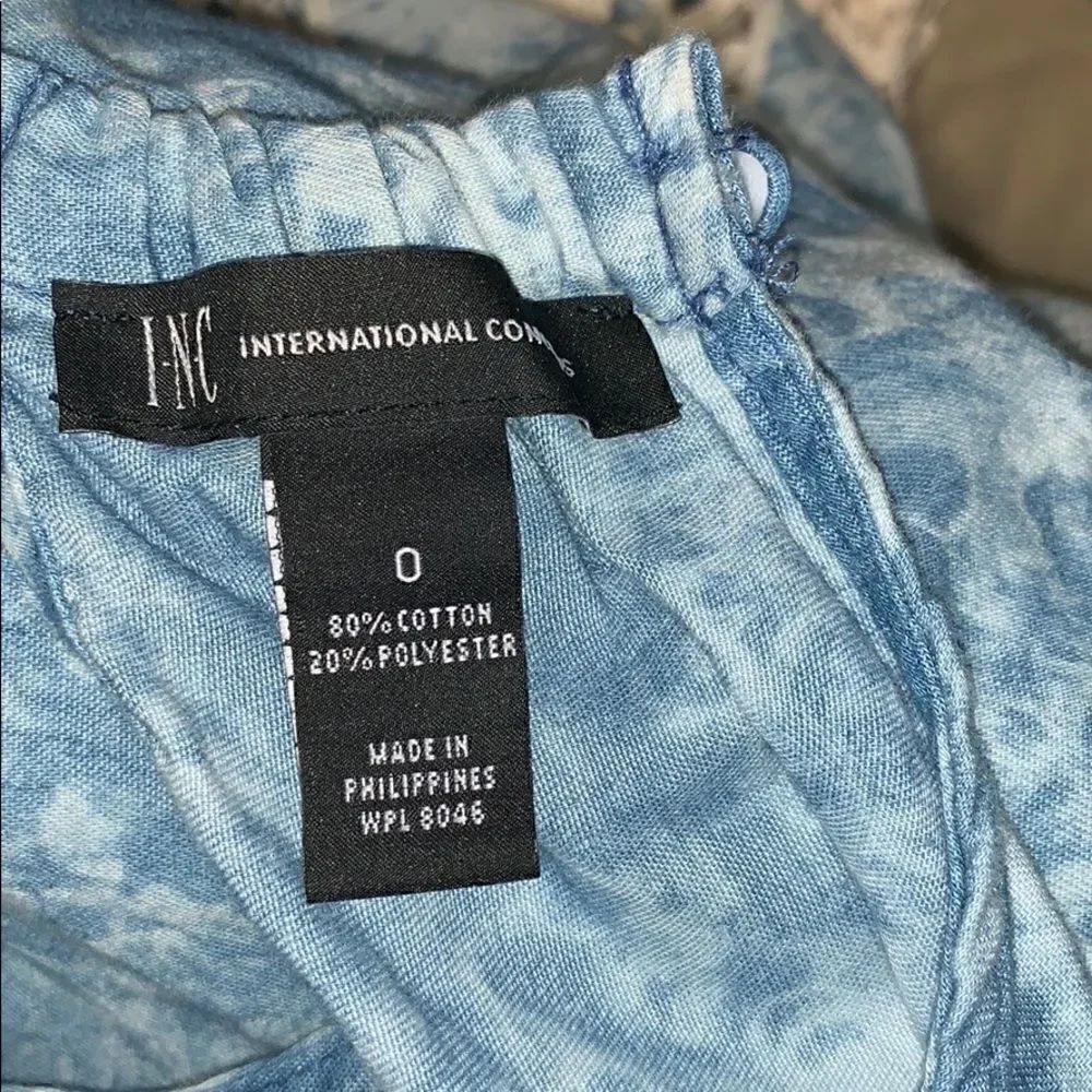 🛍️INC size 0 denim looking top with lace accent - Picture 2 of 7